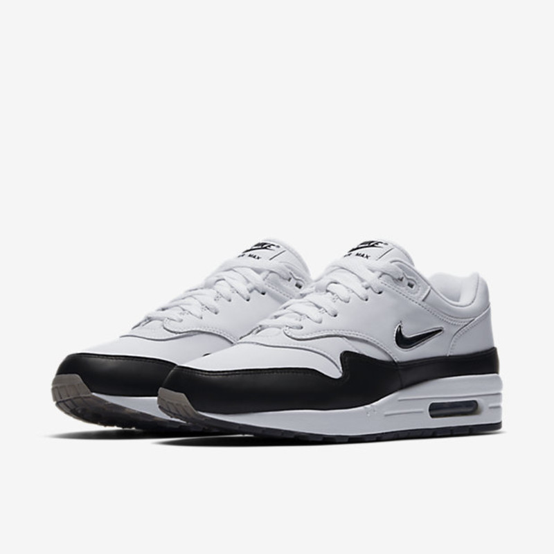 Nike air max deals 1 crown jewel